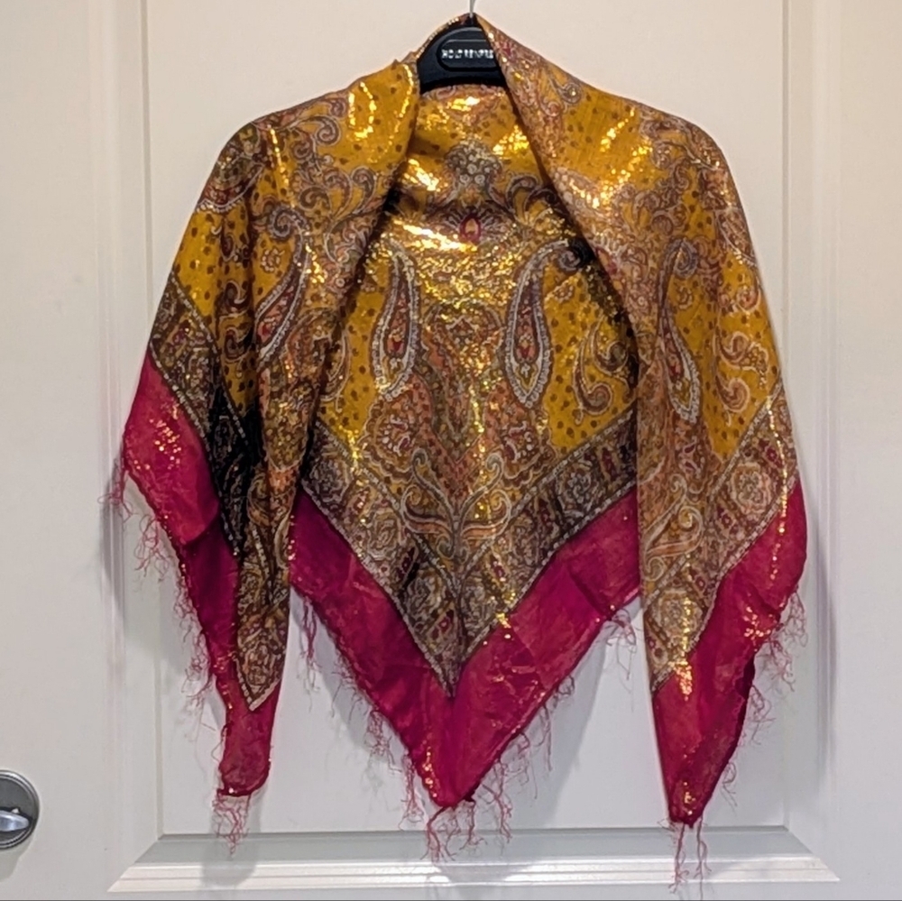 NWOT Beckwoman 36"x36" Gold Metallic Indian Cotton Square Scarf